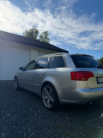 Audi A4 3 of 14