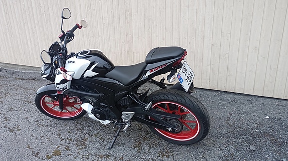 Suzuki GSX-S 125, nye dekk. 4 of 5