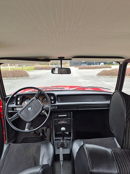 BMW 1502 25 of 30