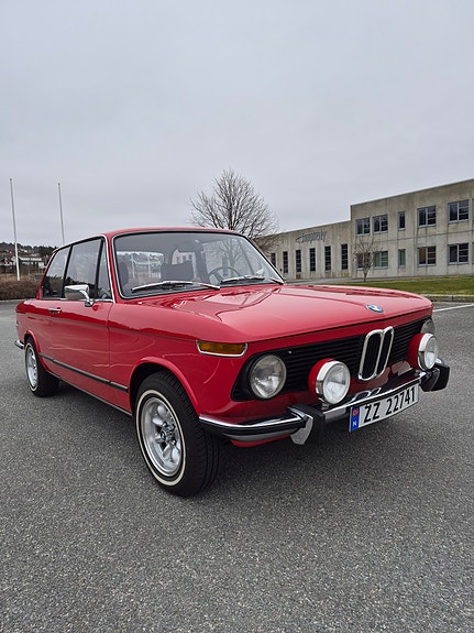 BMW 1502 7 of 30