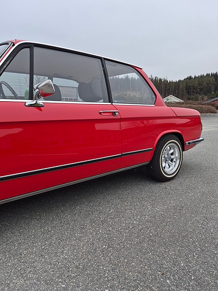 BMW 1502 13 of 30