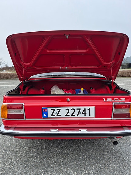 BMW 1502 21 of 30