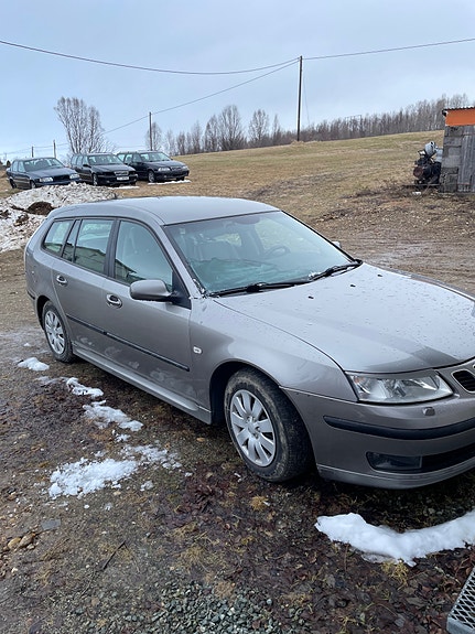 Saab 9-3 2 of 5