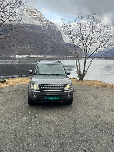 Land Rover Discovery 2 of 5