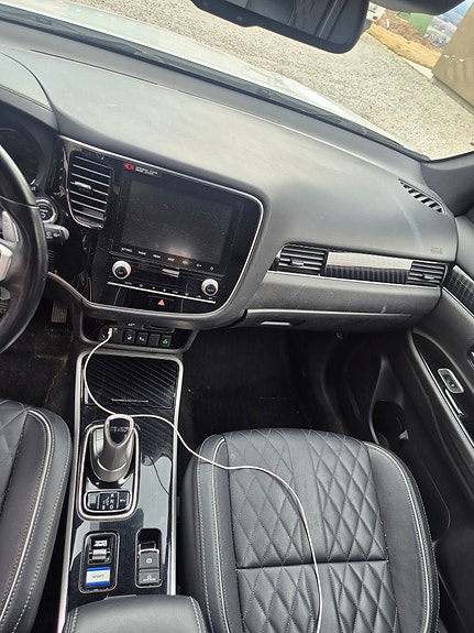 Mitsubishi Outlander 9 of 12