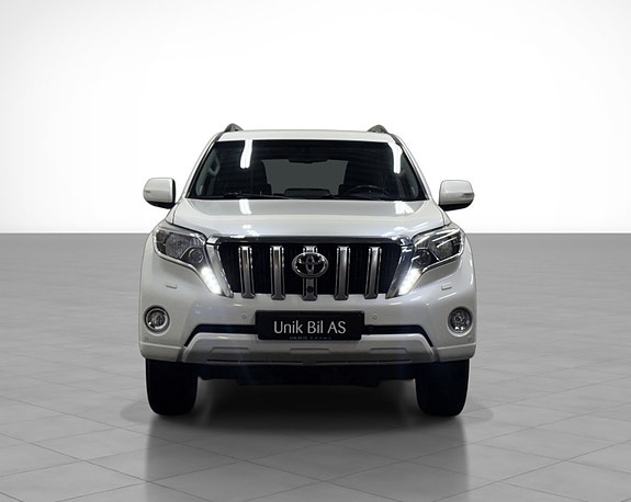 Toyota Land Cruiser 4 of 5