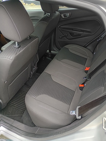 Ford Fiesta 11 of 14