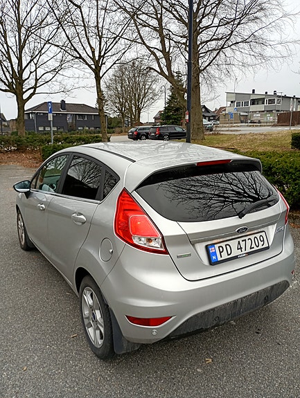 Ford Fiesta 5 of 14