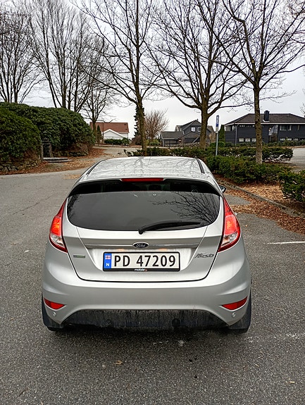 Ford Fiesta 4 of 14