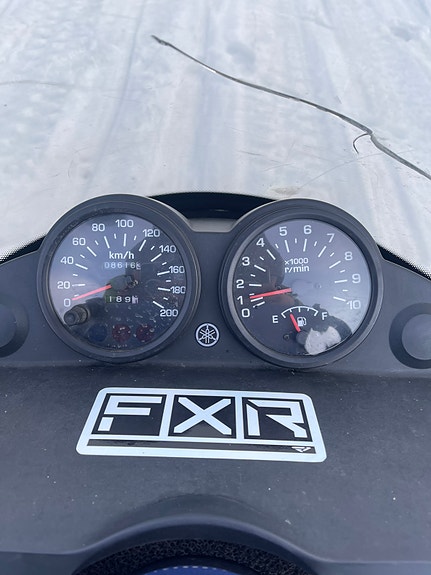 Yamaha SXR 8 of 9