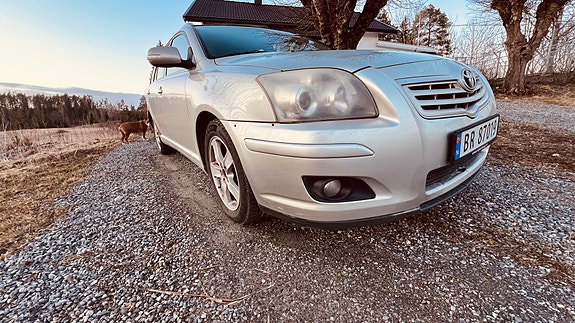 Toyota Avensis 13 of 23