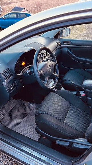Toyota Avensis 4 of 23