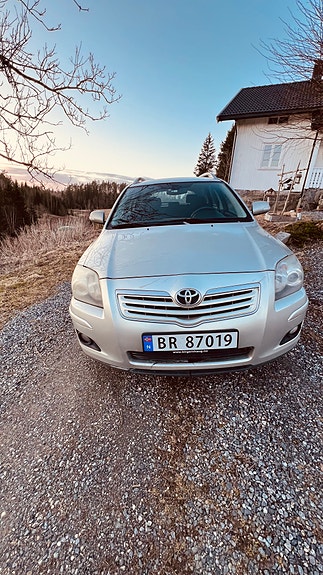 Toyota Avensis 15 of 23