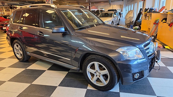 Mercedes-Benz GLK 4 of 5