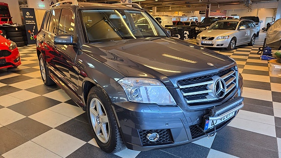 Mercedes-Benz GLK 3 of 5