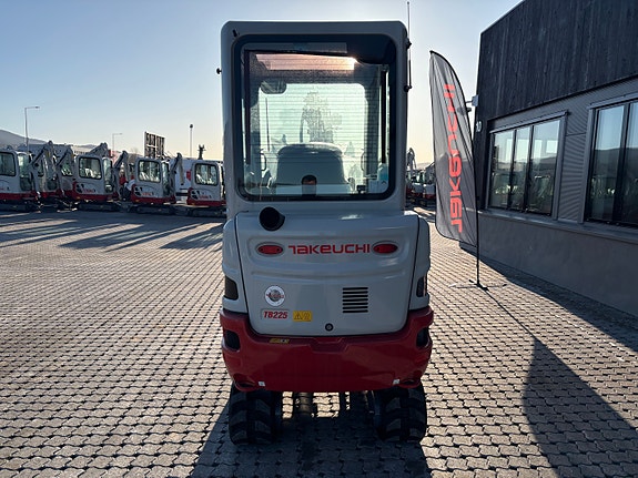 Takeuchi TB225, 4år/4000t garanti, på lager 5 of 5