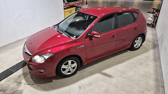 Hyundai i30 4 of 5