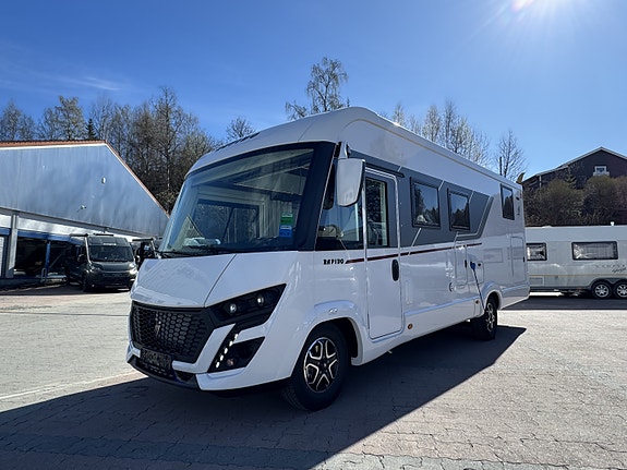 Rapido 866F / 2-ENKLE SENGER / 180HK / AUT / HEAVY CHASIS / TRUMA GASS-STRØM / UTEN HEVE-SENKESENG