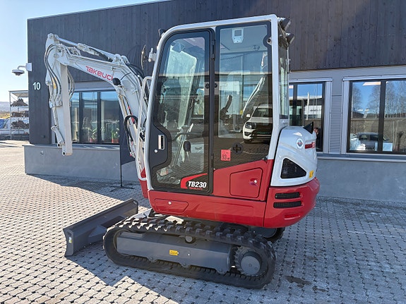 Takeuchi TB230, 4 år/4000t garanti, på lager 3 of 5
