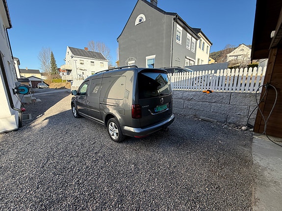 Volkswagen Caddy Maxi 5 of 5