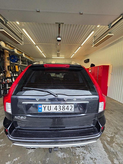 Volvo XC90 4 of 5