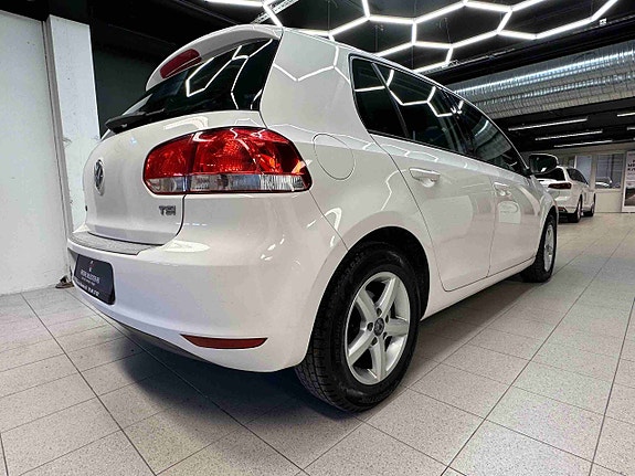 Volkswagen Golf VI 8 of 30