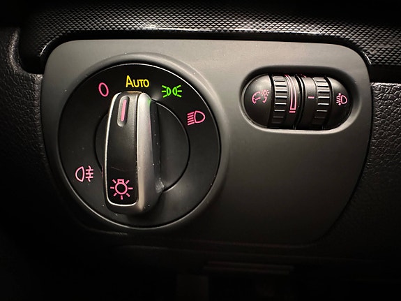 Volkswagen Golf VI 15 of 30