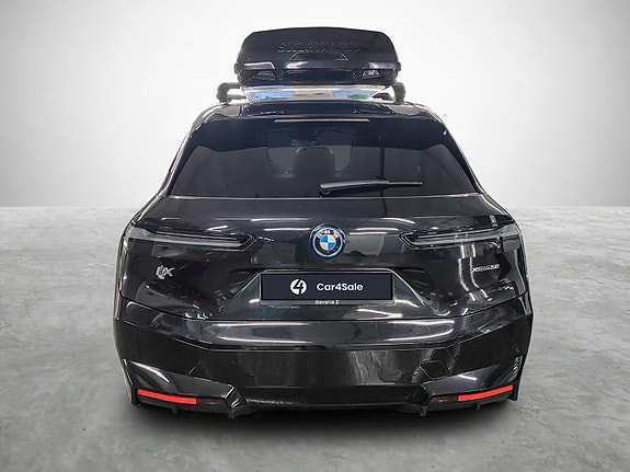 BMW iX 4 of 5