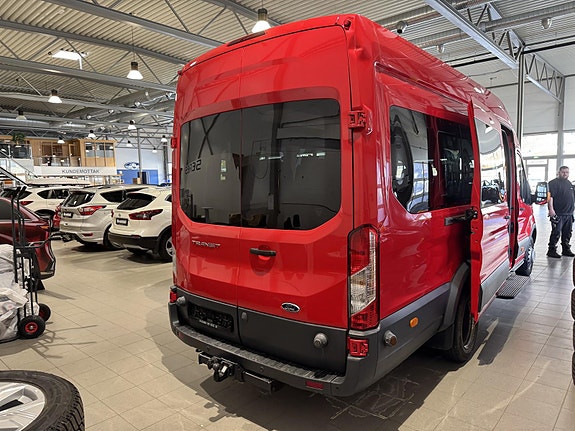 Ford Transit 18 of 19