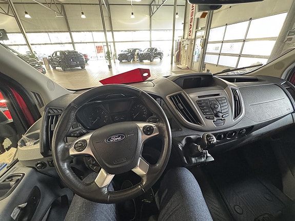 Ford Transit 15 of 19