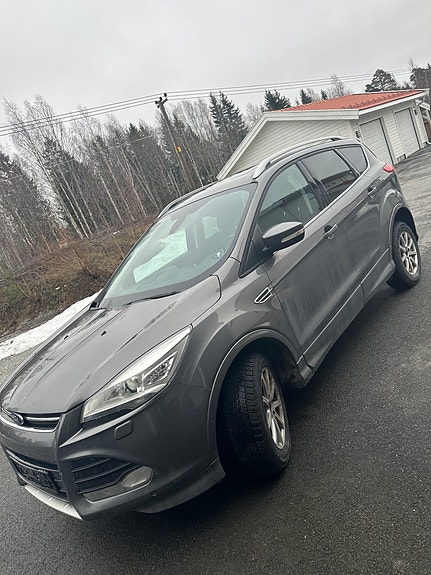 Ford Kuga 3 of 6