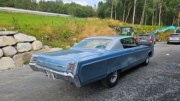 Chrysler New Yorker 4 of 5