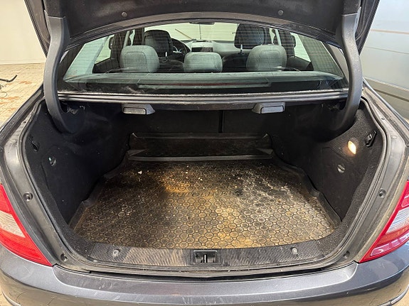 Mercedes-Benz C220 d 8 of 30