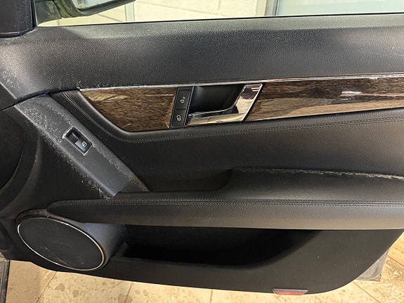 Mercedes-Benz C220 d 13 of 30