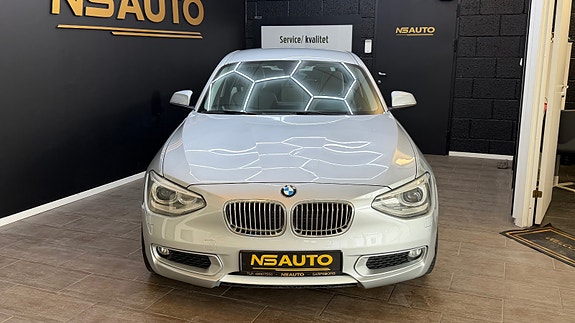 BMW 116d 2 of 5