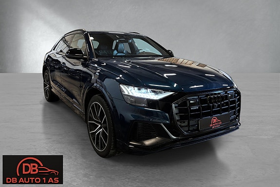 Audi Q8 3 of 5