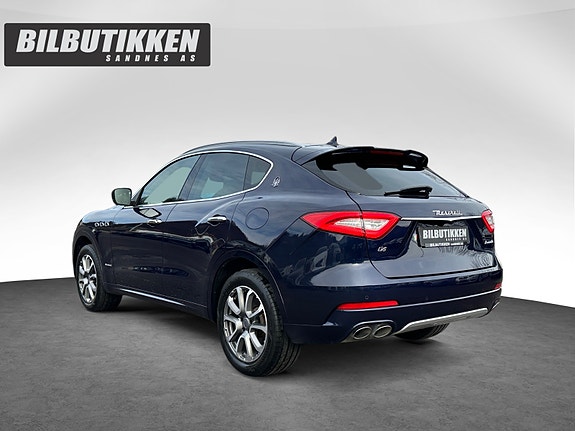 Maserati Levante 3 of 5