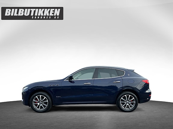 Maserati Levante 2 of 5