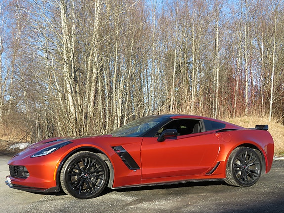 Chevrolet Corvette 4 of 30