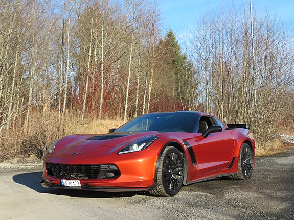 Chevrolet Corvette 5 of 30