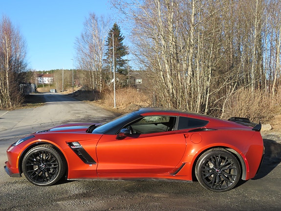 Chevrolet Corvette 6 of 30