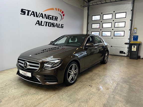 Mercedes-Benz E200 2 of 27