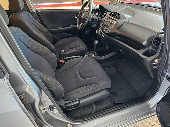 Honda Jazz 12 of 30