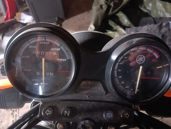 Yamaha YBR 125 6 of 8