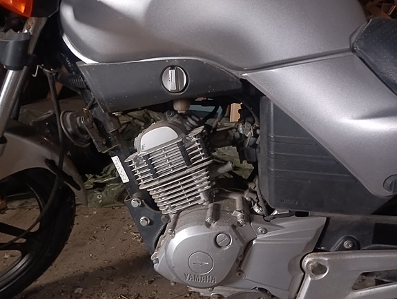 Yamaha YBR 125 5 of 8