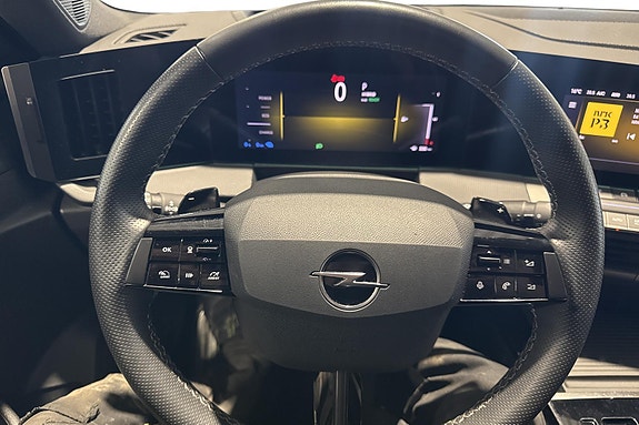 Opel Astra 9 of 24