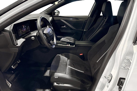 Opel Astra 8 of 24
