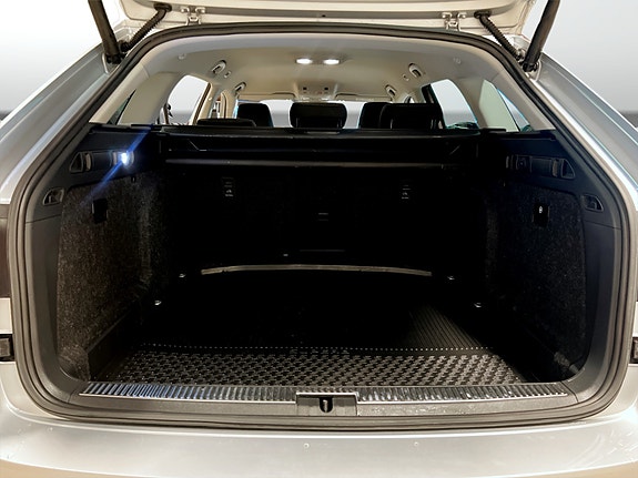 Skoda Superb 12 of 30