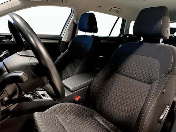 Skoda Superb 23 of 30