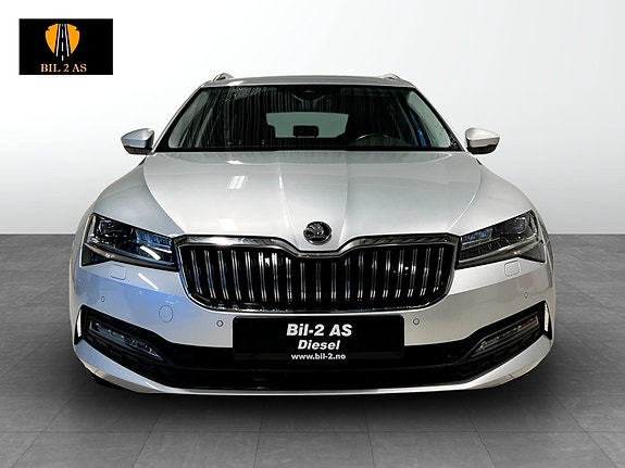 Skoda Superb 2 of 5